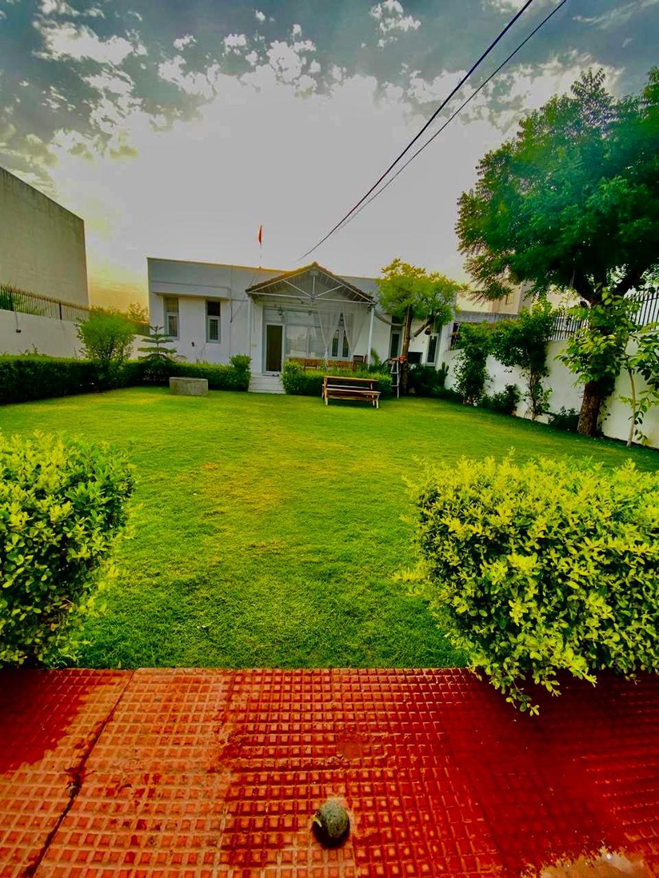 Solanki Farms & Pool Villa Garden Fully Private Divisione di Divisione di Jaipur Esterno foto